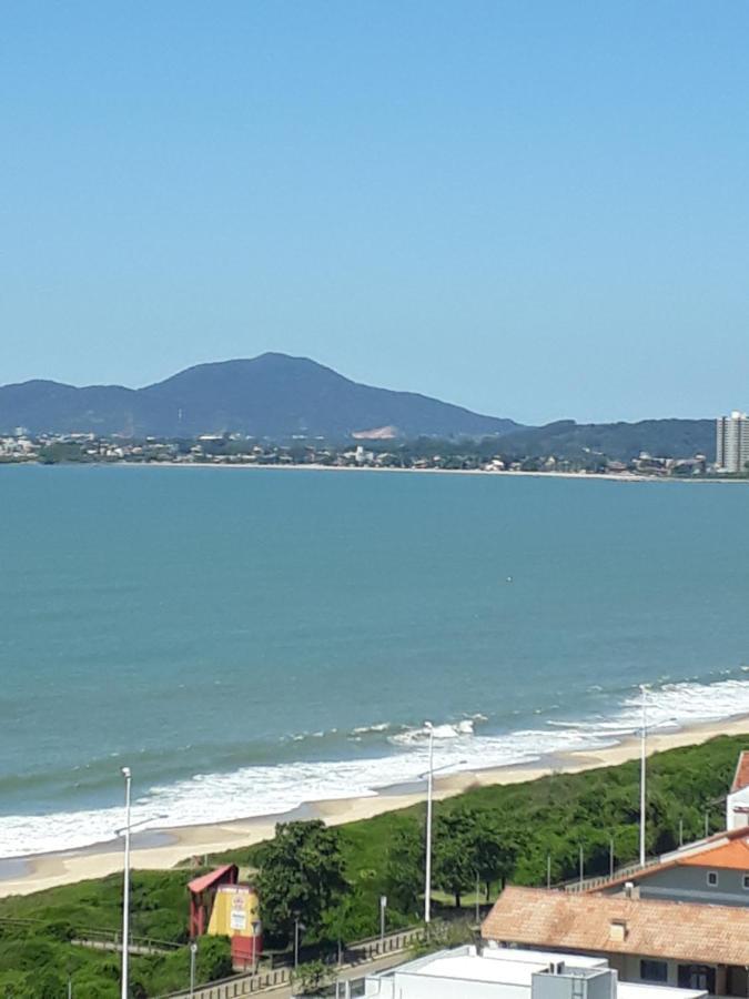 Apartamento Dona Elvira Piçarras 外观 照片