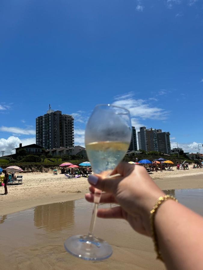 Apartamento Dona Elvira Piçarras 外观 照片