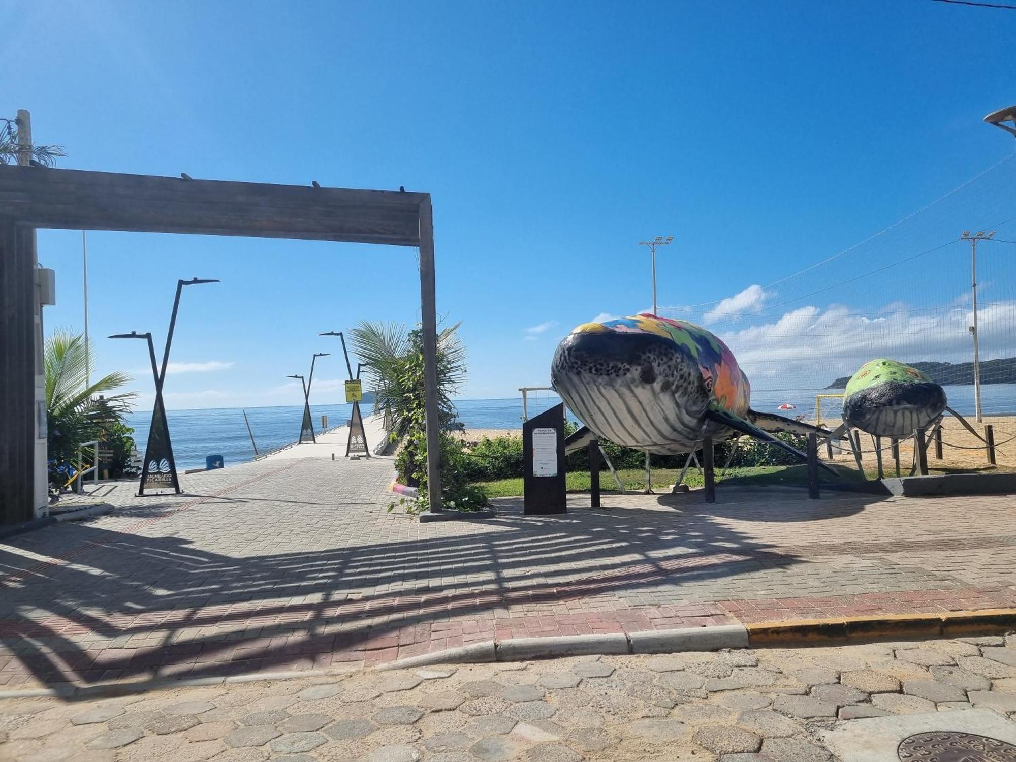 Apartamento Dona Elvira Piçarras 外观 照片