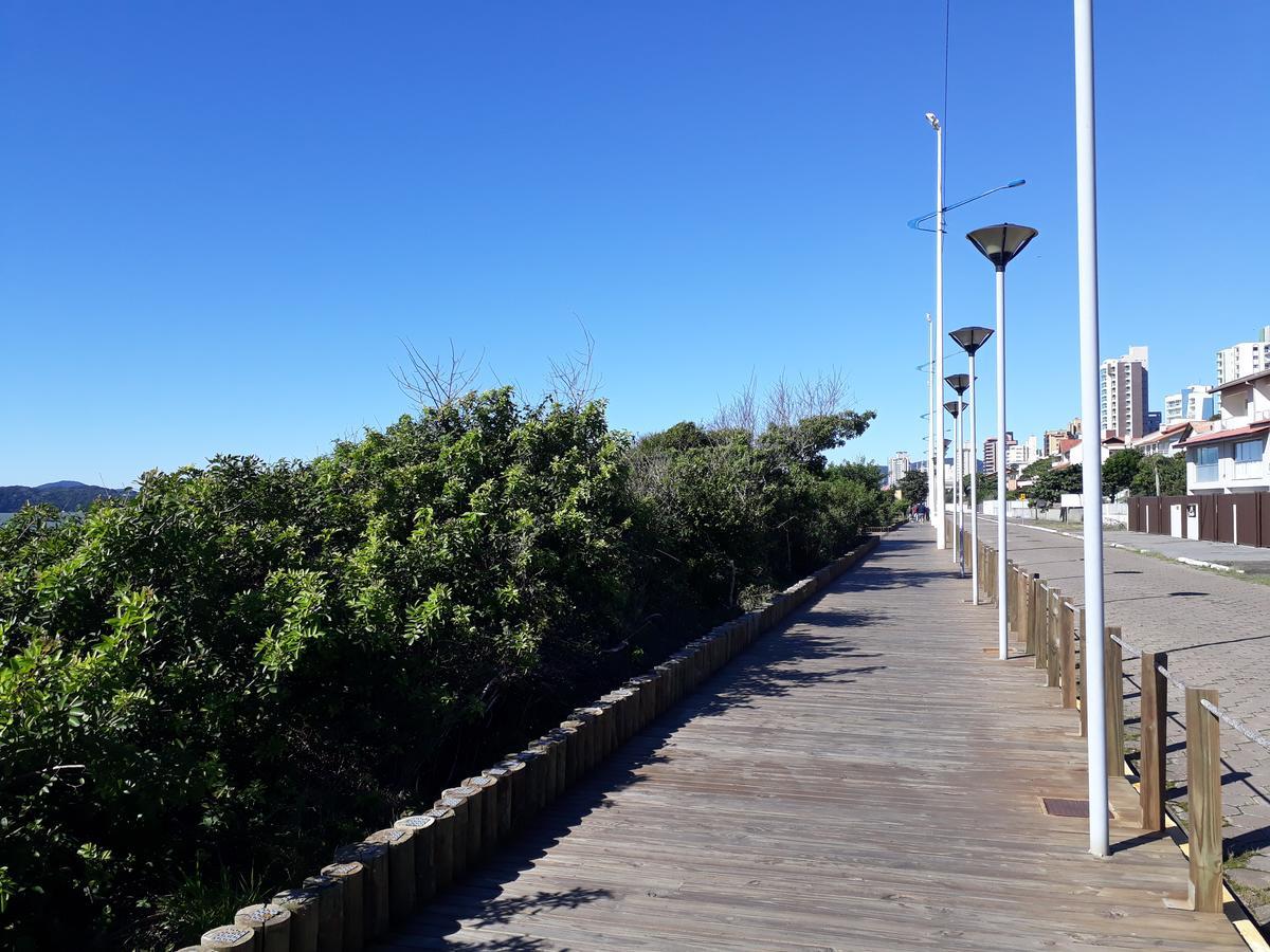Apartamento Dona Elvira Piçarras 外观 照片